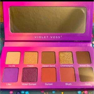 Violet Voss eyeshadow pallete